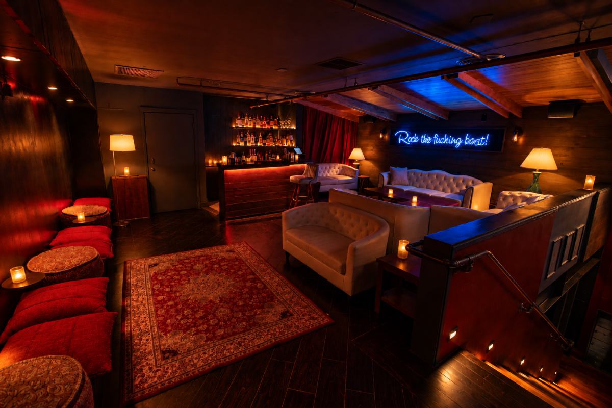 Friendship Bar