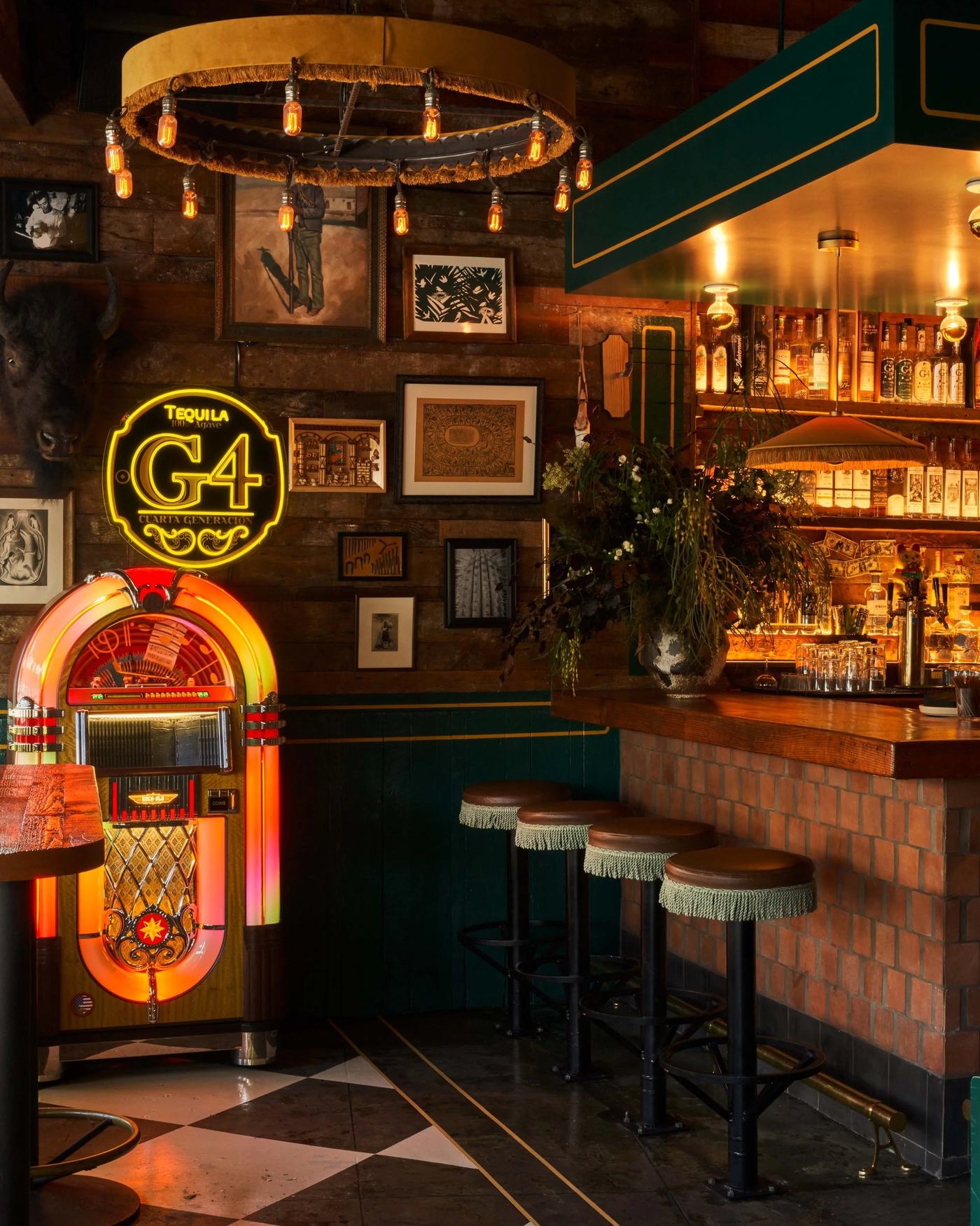 Daisy Margarita Bar