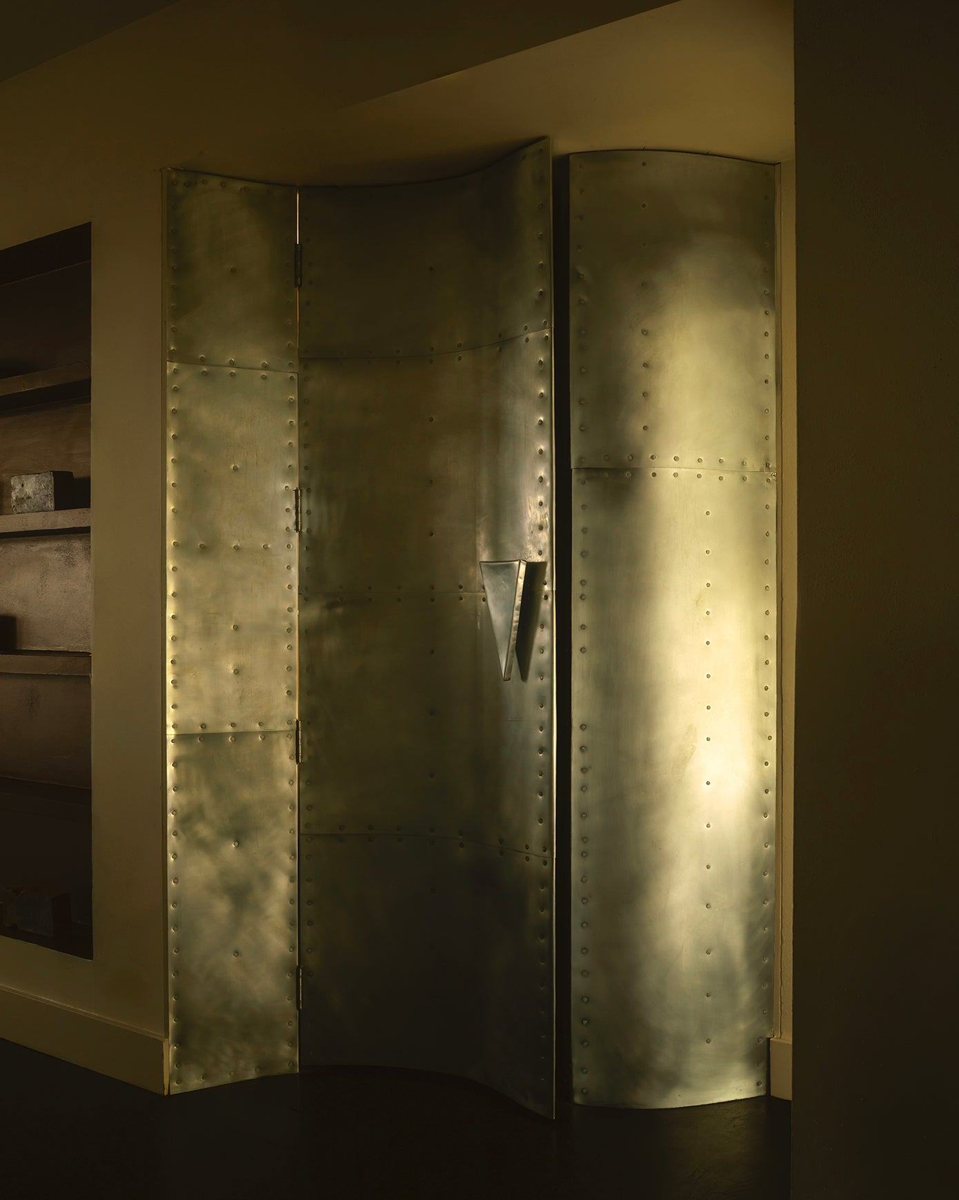 Lawrence Andrew Chalk's curved cloakroom door